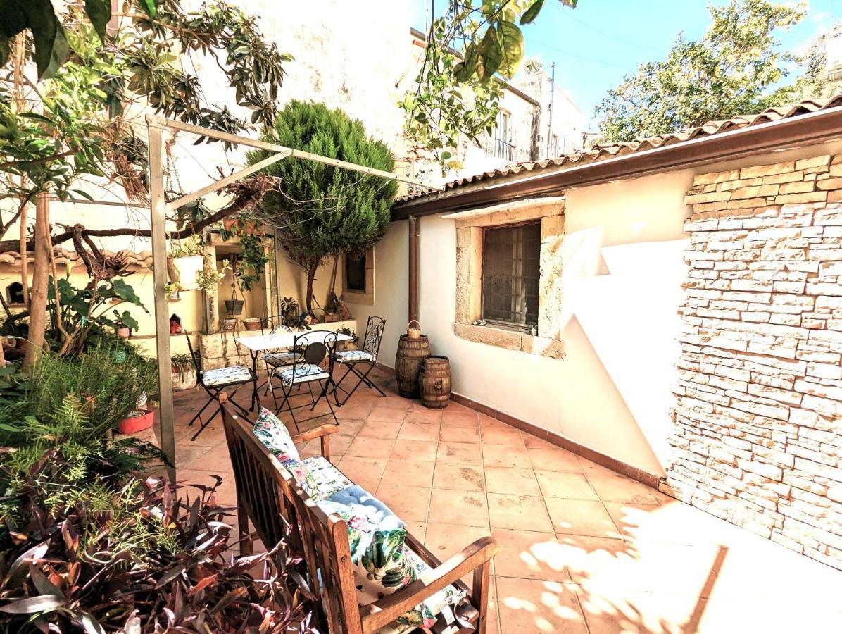 Apartamento La Casa Delle Fate Syracuse Exterior foto